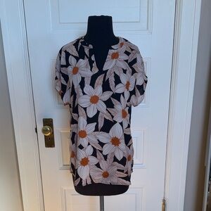 CAbi 4540 Meadow Top Daisy Print NWT Sz XS